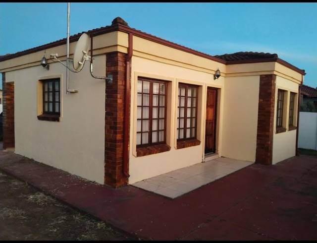 2 BEDROOM HOUSE FOR SALE IN MAKHADO